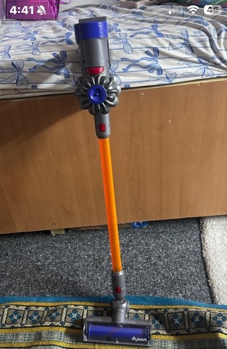 Dyson bagless stick - dyson,